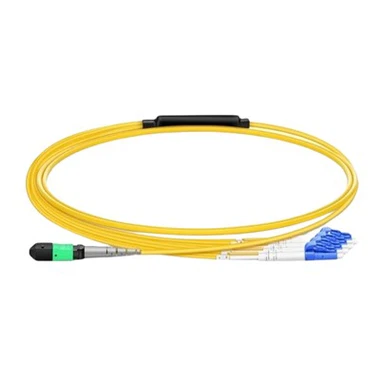 8-कोर एमपीओ कनेक्टर